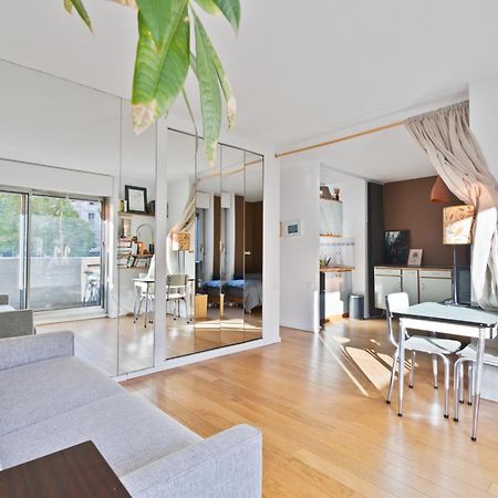 Charmant Studio Republique Jemmapes Free Netflix Paris Dış mekan fotoğraf
