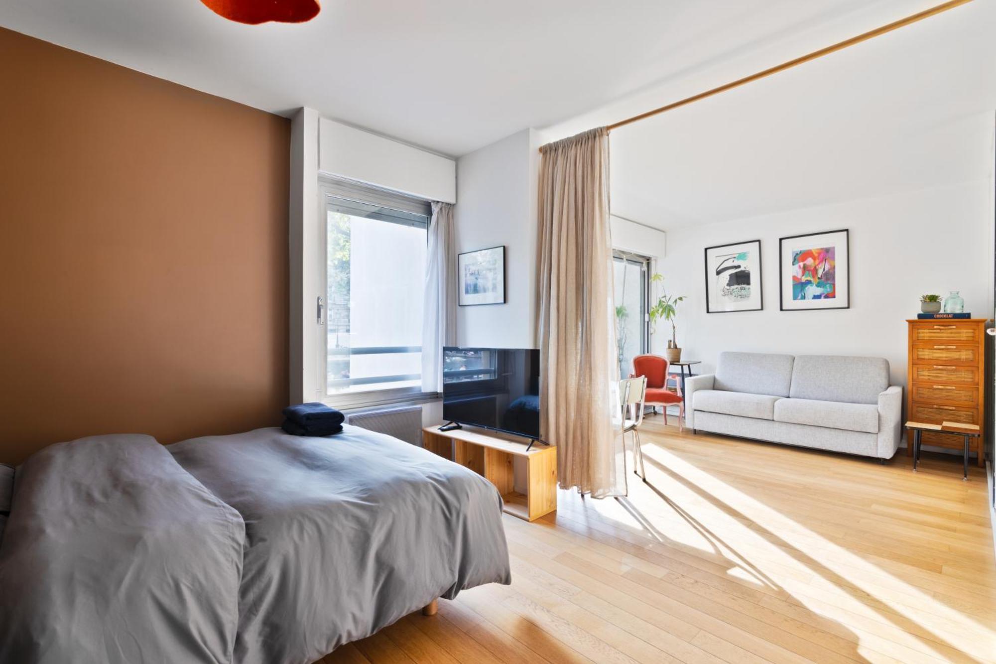 Charmant Studio Republique Jemmapes Free Netflix Paris Dış mekan fotoğraf